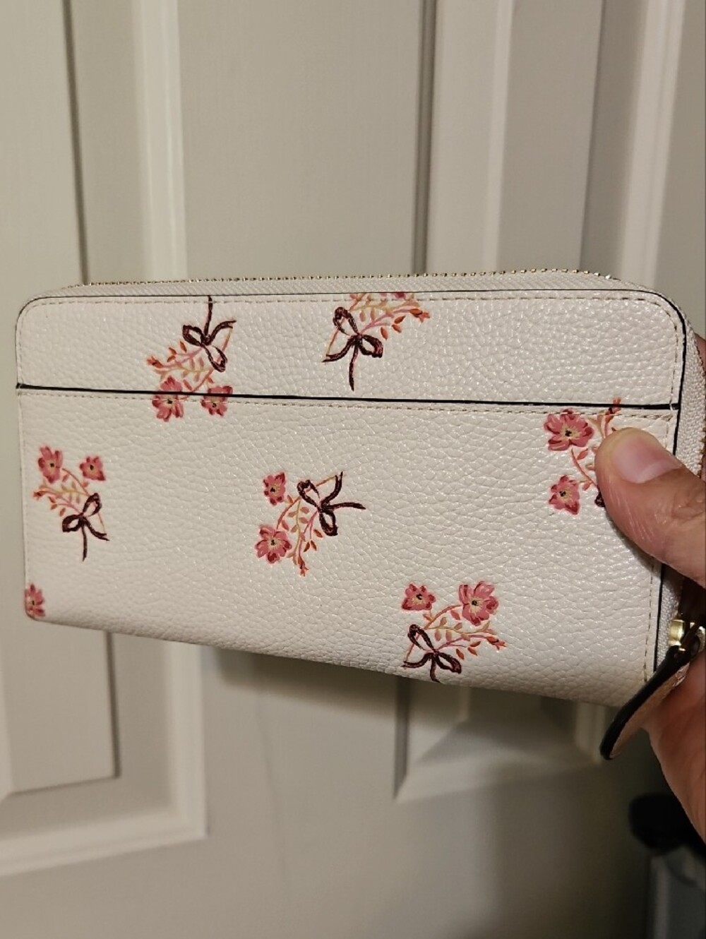 Coach NWOT Floral Long Zip-Around Wallet with Pink Glittery Accents - Picture 2 of 10